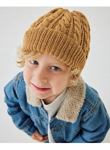 Kindermuts Jamie met kabels