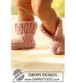 Slofjes gemaakt van Drops Snow - Eskimo