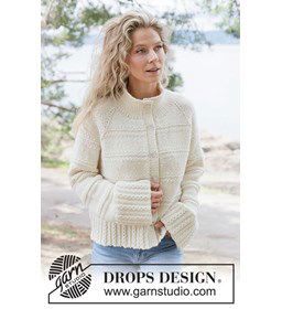 Top-down gebreid vest met raglan en hoge col gemaakt van knopen