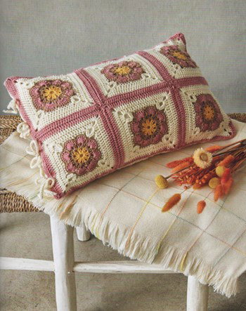 granny square langwerpig kussen