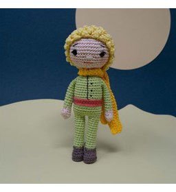 Dromerige wereldreiziger gemaakt van Scheepjes Catona 25 en 10 gram