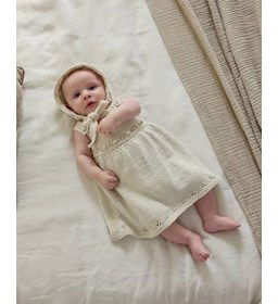 Nostalgisch babyjurkje gemaakt van Phildar Phil Ocean