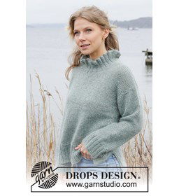 Damestrui met ruime halsboord gemaakt van Drops Alpaca