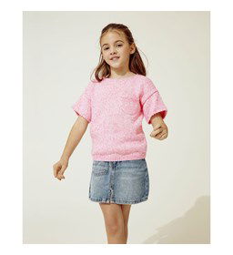 Meisjes shirt met korte mouwen en muizentand rans langs mouwen en halsboord gemaakt van Phildar Phil Berlingot