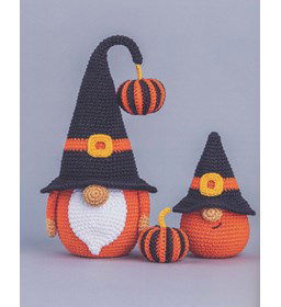Mufficorn kleine en grote halloween kabouter gemaakt van Scheepjes Catona 50 - 100 gram