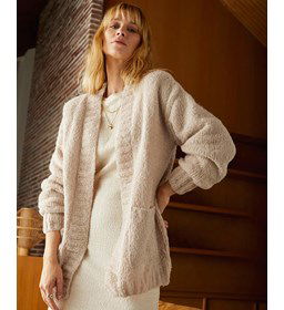 Damesvest gemaakt van Phildar Phil ChouChou