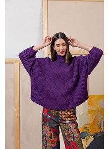 Extra wijde trui met opstaande naden