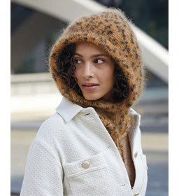 Capuchon muts gemaakt van rondbreinaald nr 6