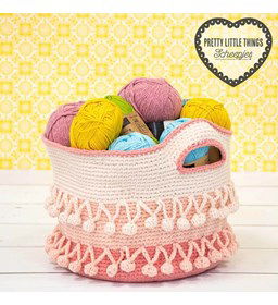 Wolmand met bolletjesrand gemaakt van Scheepjes Eliza