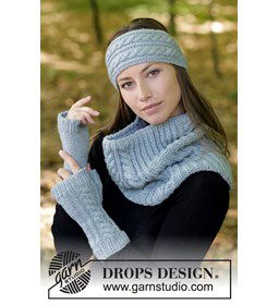 haarband, halswarmers en vingerloze handschoenen gemaakt van Drops Karisma