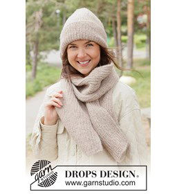 Gebreide set in boordsteek met zacht alpaca garen gemaakt van Breinaalden