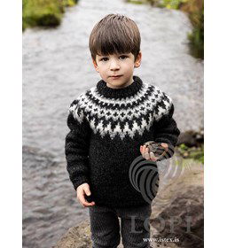 Kindertrui Aesa zwart gemaakt van Lopi Lettlopi