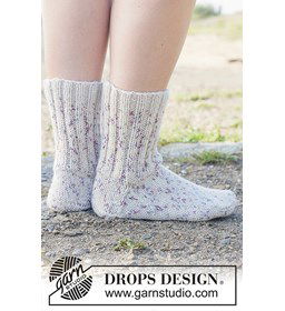 Pastel Party Socks gemaakt van Drops Fabel