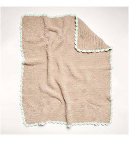 Gehaakte deken met schulprand gemaakt van Rico Creative Chenillove