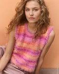 Breipatroon gestreepte damesspencer in frisse zoete kleuren