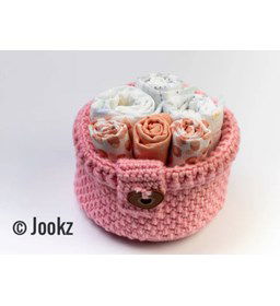 Mandje 16 cm gemaakt van Scheepjes Stone Wash XL en XL Minerals