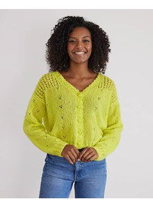 Vest met geschulpte rand langs de halslijn