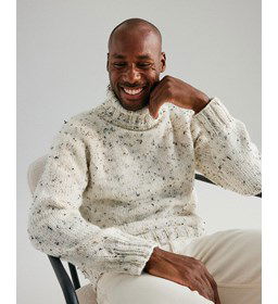 Herentrui met dubbele opstaande halsboord gemaakt van Phildar Phil Tweedy