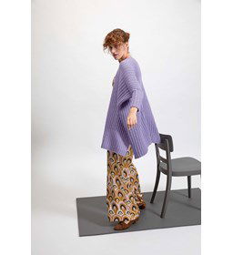 Damesvest met verticaal ribbelpatroon gemaakt van Lang Yarns Regina