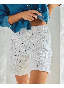 Short in zeshoekenpatroon