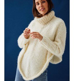 Damesponcho Jenna met col gemaakt van Phildar Phil Beaugency