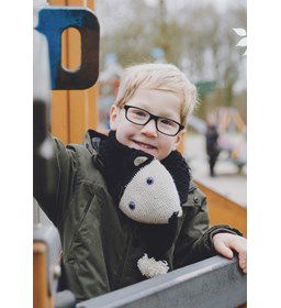 Sjaal met beer gemaakt van Scheepjes Colour Crafter