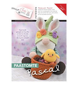 Paastomte Pascal gemaakt van Boeken poppen en dieren