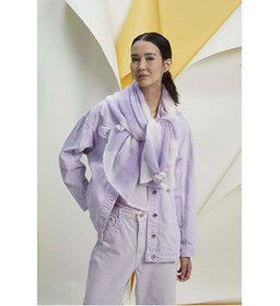 Sjaal gemaakt van Lang Yarns Lace