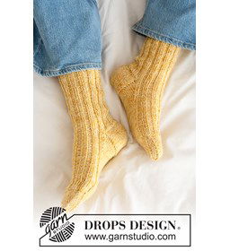 Gebreide sokken met unieke hiel in DROPS Fiesta gemaakt van DROPS Fiesta