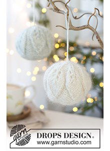 Winter Whisper Baubles