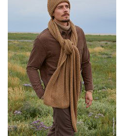 Sjaal in verspringend stekenpatroon gemaakt van Lana Grossa Cool Merino Big