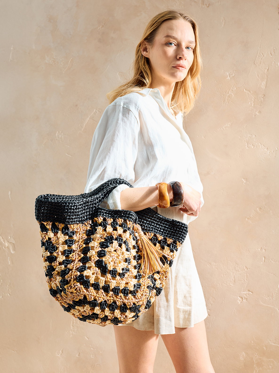 Tas Ninoe afmeting van 50 a 35 cm, met ....