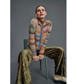 Damesvest met noppenpatroon Tonya gemaakt van Lang Yarns Harmony