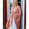 tweekleurig geblokte deken gemaakt van Lana Grossa Natural Alpaca Pelo