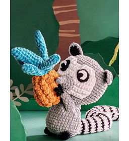 Knuffel Makie gemaakt van Pingouin Pingo Chenille