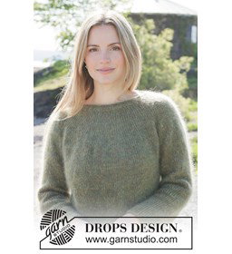 gebreide trui met ronde pas gemaakt van Drops Kid Silk