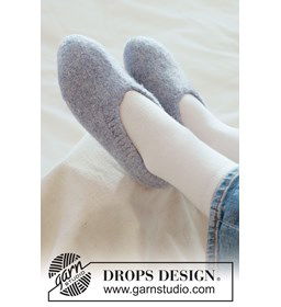 Warme gebreide en gevilte sloffen van pure wol gemaakt van Drops Snow - Eskimo