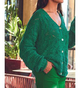 Damesvest met ajourpatroon gemaakt van Phildar Phil Love Coton