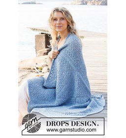 Deken gemaakt van DROPS Sky