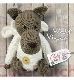 Knuffeldier wolf in schaapskleren gemaakt van Scheepjes Sweetheart soft