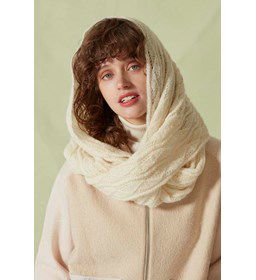 Sjaal met ajourpatroon