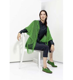 Damesvest gemaakt van Lang Yarns Carly (op=op)