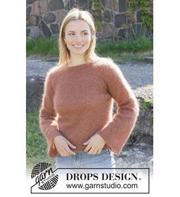 damestrui met raglan en klokmouwen gemaakt van Drops Kid Silk