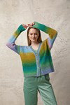 Breipatroon Damesvest in frisse lente kleuren