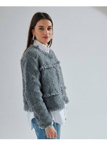 Jasje met gerafelde randen