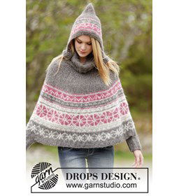 Gebreide poncho gemaakt van Drops Brushed Alpaca Silk