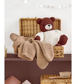 Knuffelbeer met truitje gemaakt van Phildar Phil ChouChou