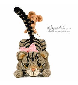 Cyperse poes gemaakt van Neuzen