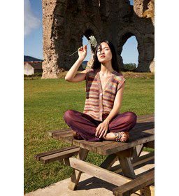 Damesspencer met knoopsluiting