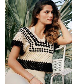 Kort truitje met V-hals gemaakt van Lana Grossa Ecopuno